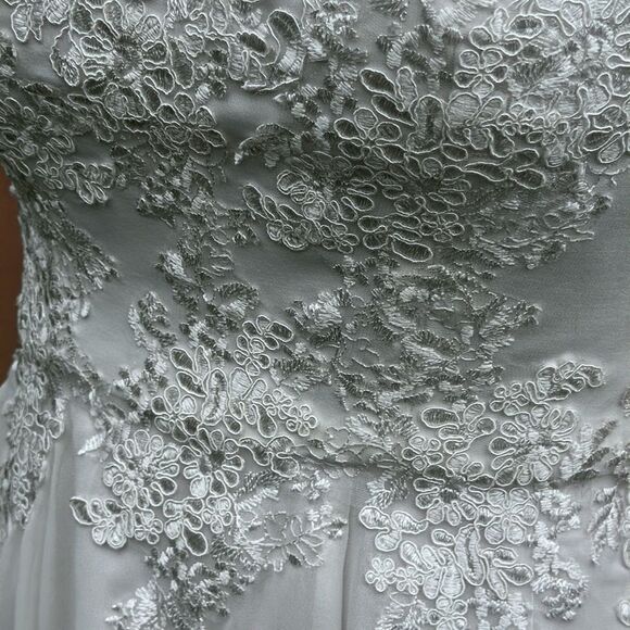 Fiesta fashion dress - Picture 4 of 4